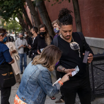 new-york-citys-vaccine-passport-plan-renews-online-privacy-debate New York City’s Vaccine Passport Plan Renews Online Privacy Debate