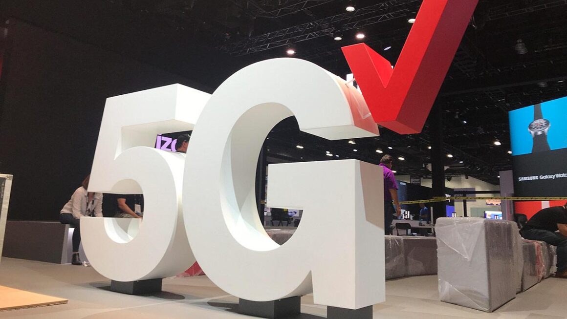 Verizon will use Amazon’s low Earth orbit satellites to extend 4G and 5G