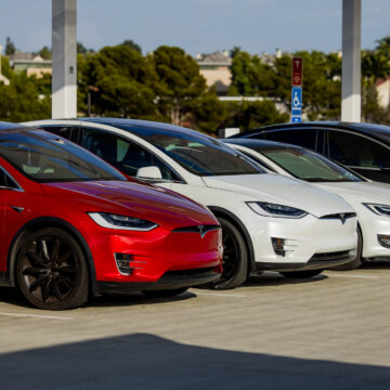 tesla-recalls-cars-with-full-self-driving-to-prevent-rolling-stops Tesla Recalls Cars With Full Self-Driving to Prevent Rolling Stops