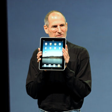who-gets-the-last-word-on-steve-jobs-he-might Who Gets the Last Word on Steve Jobs? He Might.