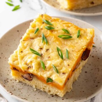Biscuits and Gravy Casserole Biscuits and Gravy Casserole
