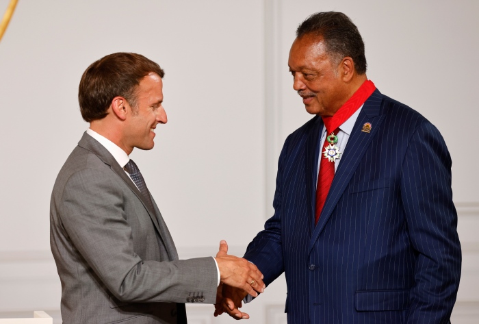 Rev Rev. Jesse Jackson steps down as head of Rainbow PUSH