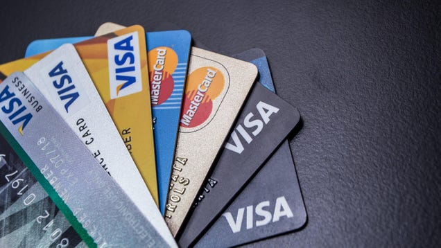 How to Juggle Multiple Credit Cards (Without Going Into Debt) How to Juggle Multiple Credit Cards (Without Going Into Debt)