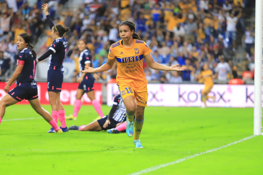 Following a path all her own, Mia Fishel makes her USWNT debut