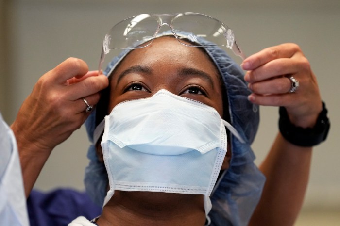 Few transplant surgeons are Black Few transplant surgeons are Black. Giving medical students a rare peek at organ donation may help