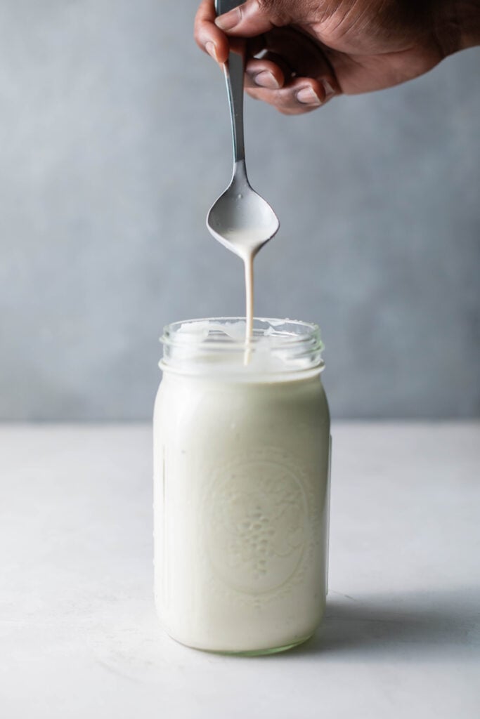 How to Make Alabama White Sauce (BBQ Sauce Recipe) How to Make Alabama White Sauce (BBQ Sauce Recipe)