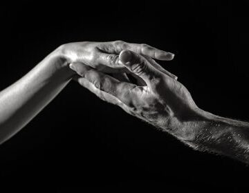 7 ways men and women crave different kinds of touch 7 ways men and women crave different kinds of touch