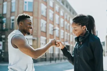 8 tiny moments that strengthen intimacy in relationships 8 tiny moments that strengthen intimacy in relationships