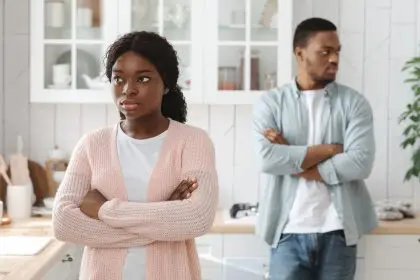 4 subtle signs men show when they’re losing interest 4 subtle signs men show when they’re losing interest