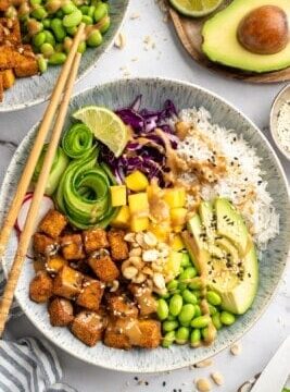 Peanut Tofu Bowls (Perfect for Meal Prep!) Peanut Tofu Bowls (Perfect for Meal Prep!)