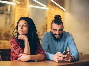 Why your partner’s mixed signals are toxic