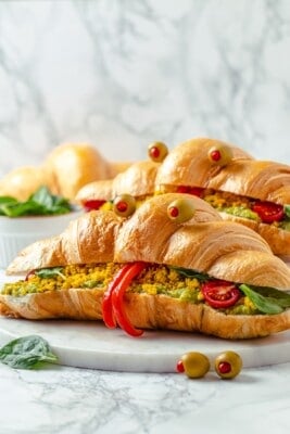Monster Breakfast Sandwich (Perfect for Halloween!) Monster Breakfast Sandwich (Perfect for Halloween!)