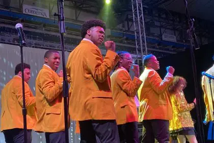Detroit Youth Choir adds magic to Wicked premieres Detroit Youth Choir adds magic to Wicked premieres