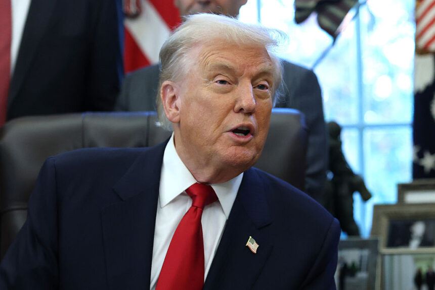 ‘He’s Really Out of It’: Trump Pretends He’s Unbothered, Starts Bragging to Play It Off, Then Forgets His Own Point and Fumbles Into a Bizarre Rant ‘He’s Really Out of It’: Trump Pretends He’s Unbothered, Starts Bragging to Play It Off, Then Forgets His Own Point and Fumbles Into a Bizarre Rant