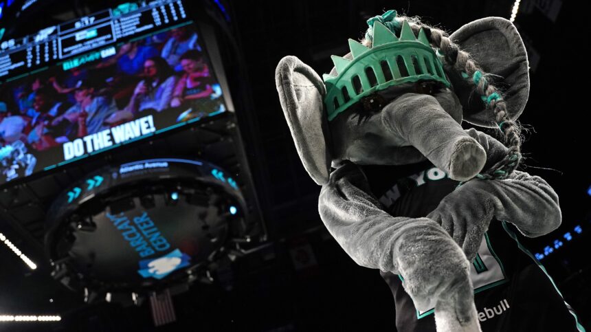 How Nets Unite turns Barclays Center into a reflection of Brooklyn How Nets Unite turns Barclays Center into a reflection of Brooklyn