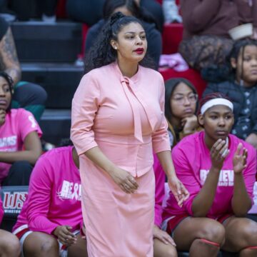 ‘We did this for you’: Winston-Salem State wins CIAA title for past and present players ‘We did this for you’: Winston-Salem State wins CIAA title for past and present players
