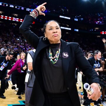Dawn Staley’s remarks on rival’s outburst reflect a restraint familiar to Black women Dawn Staley’s remarks on rival’s outburst reflect a restraint familiar to Black women