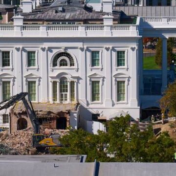Judge Again Blocks Construction of White House Ballroom, Says Bunker Can Proceed