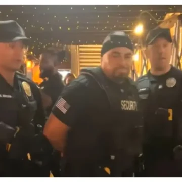 Security Guard Tased a Man Point-Blank in the Face Like He Was Untouchable — The Crowd Found Cops, Played the Video and Watched Him Leave in Handcuffs Security Guard Tased a Man Point-Blank in the Face Like He Was Untouchable — The Crowd Found Cops, Played the Video and Watched Him Leave in Handcuffs