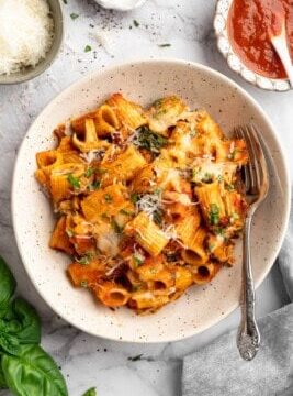 Vegan Cheesy Pasta Bake Vegan Cheesy Pasta Bake