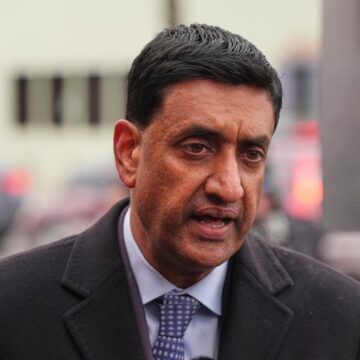 Ro Khanna Tries TRASHING Former Bernie Sanders Jewish Staffer, THEN the Staffer Shows Up and HOOBOY Ro Khanna Tries TRASHING Former Bernie Sanders Jewish Staffer, THEN the Staffer Shows Up and HOOBOY