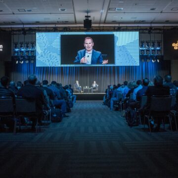 Bezos’ Exit Is One of Many Among Amazon’s Top Ranks