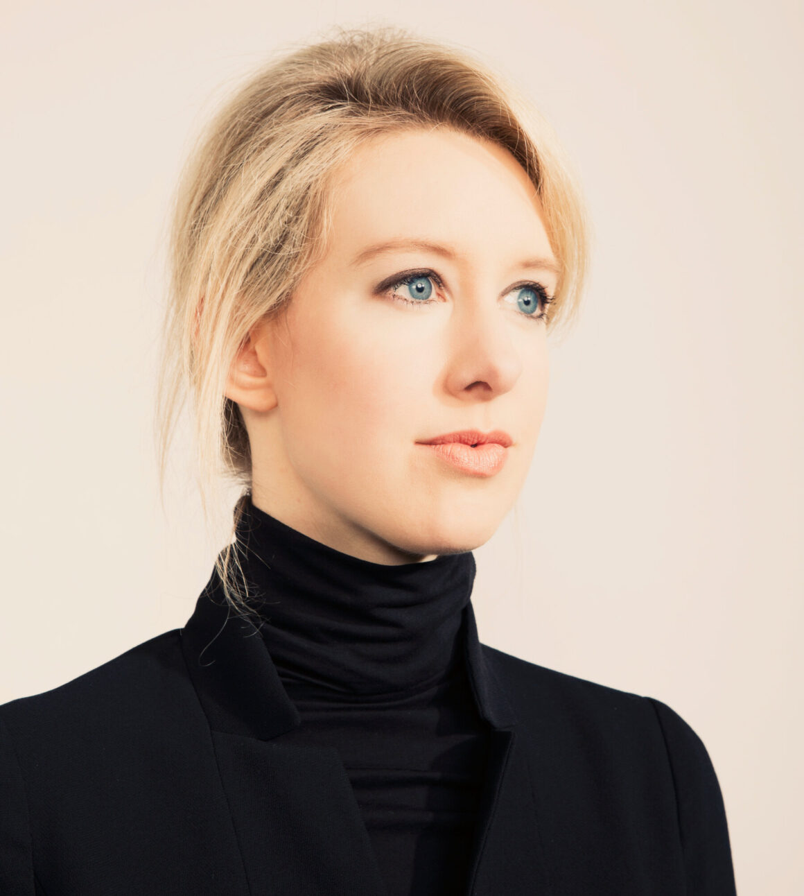 Schemer or Naïf? Elizabeth Holmes Is Going to Trial.