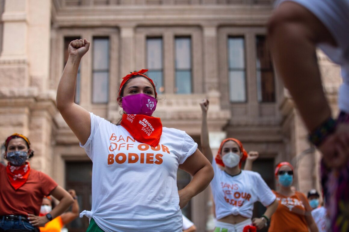 TikTokers Flood Texas Abortion Site With Fake Tips