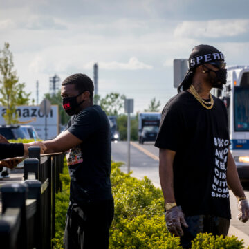 Amazon Workers on Staten Island Aim for Union Vote