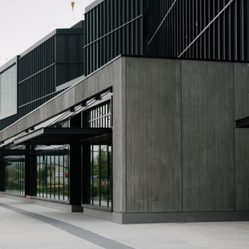 As Big Tech Grows in the Pandemic, Seattle Grows With It