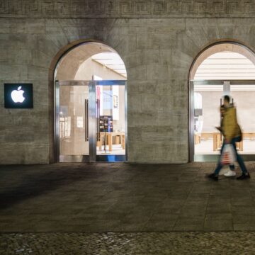 Cybersecurity Experts Sound Alarm on Apple and E.U. Phone Scanning Plans