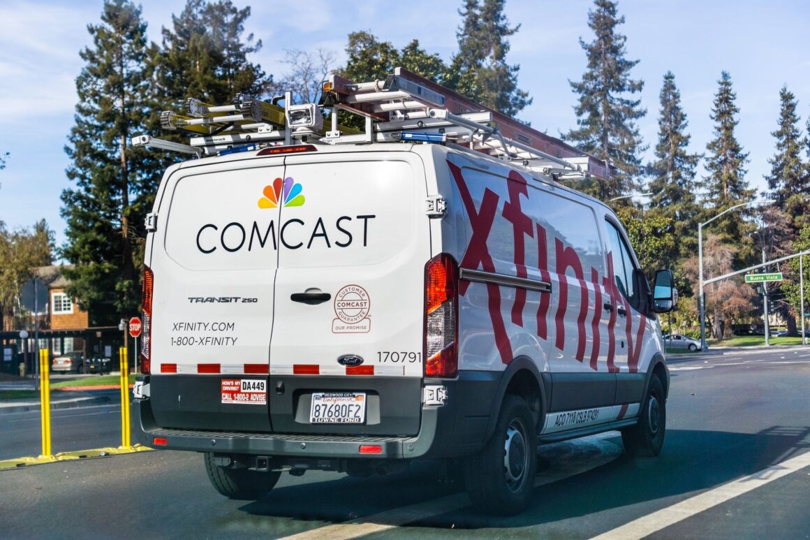Comcast admits “widespread” outage as tens of thousands of users report problems