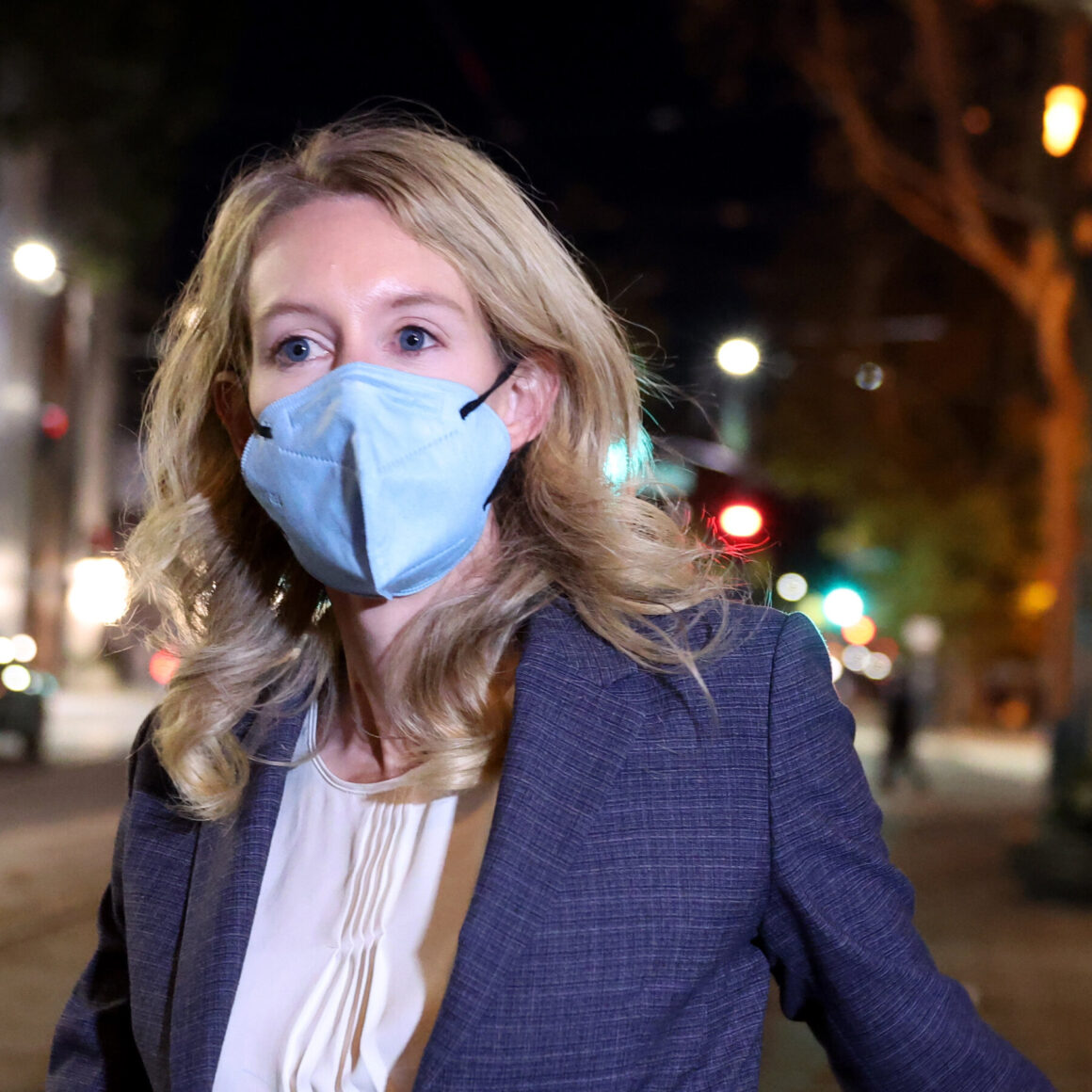 Jury in Elizabeth Holmes’s Fraud Trial Has Begun Deliberations