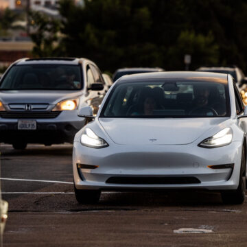 Tesla Recalls More Than 475,000 Cars Over Two Safety Defects