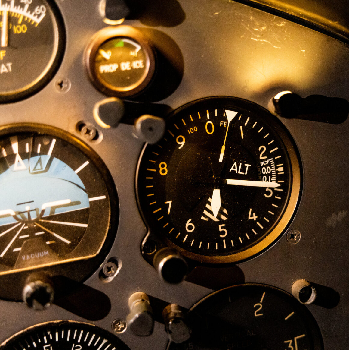 How 5G Clashed With an Aviation Device Invented in the 1920s