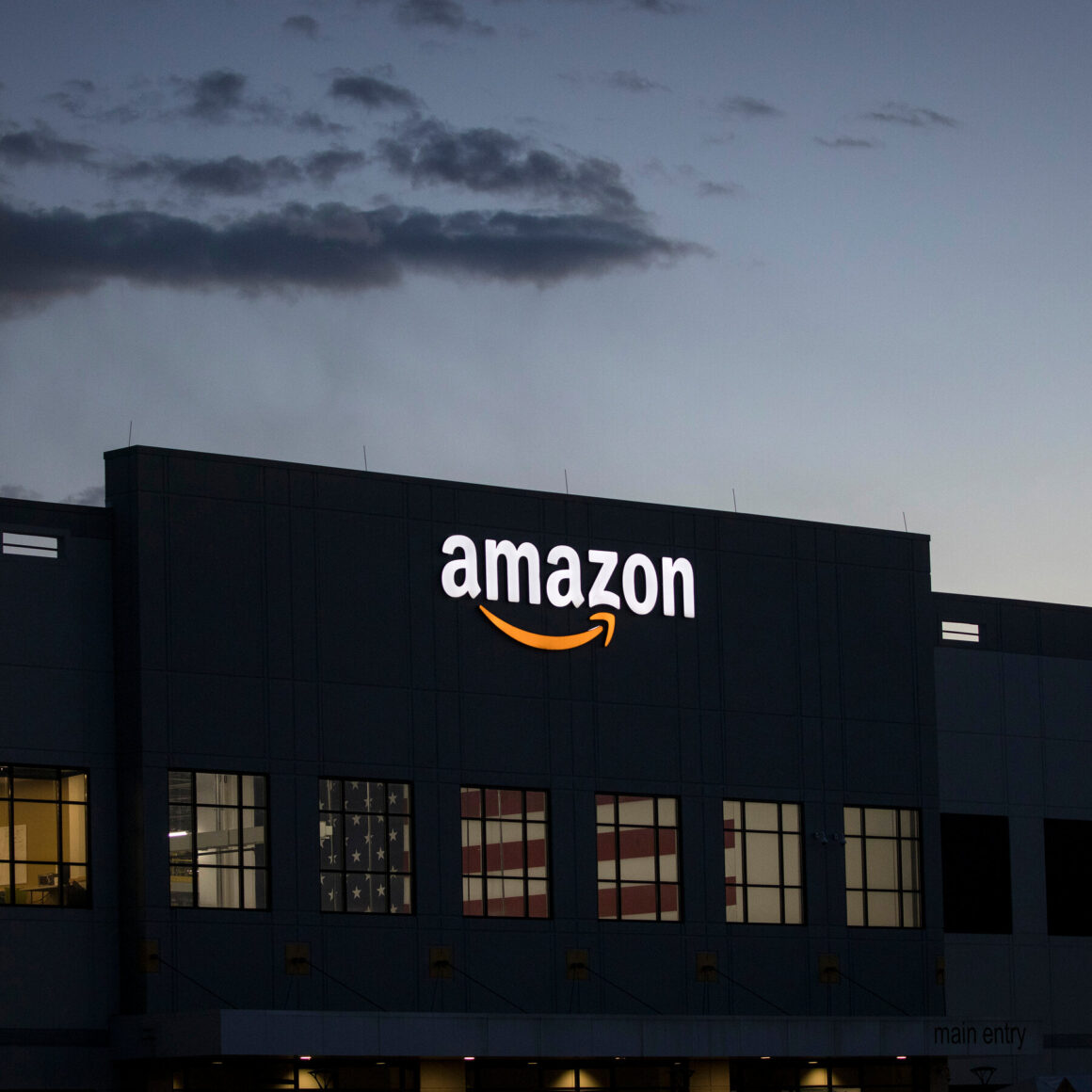 Union Election Is Set at Amazon’s Staten Island Warehouse