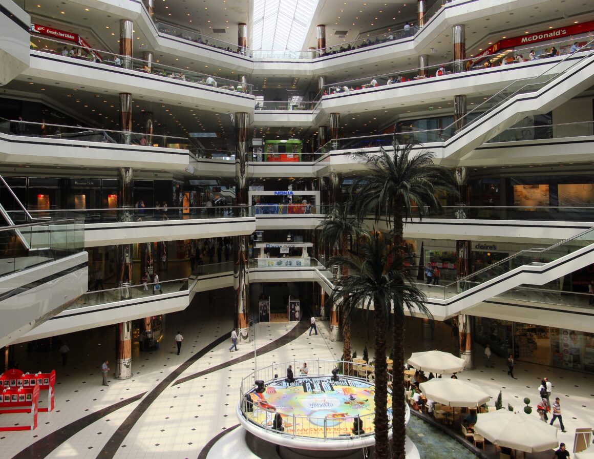 There’s No Global Shopping Mall