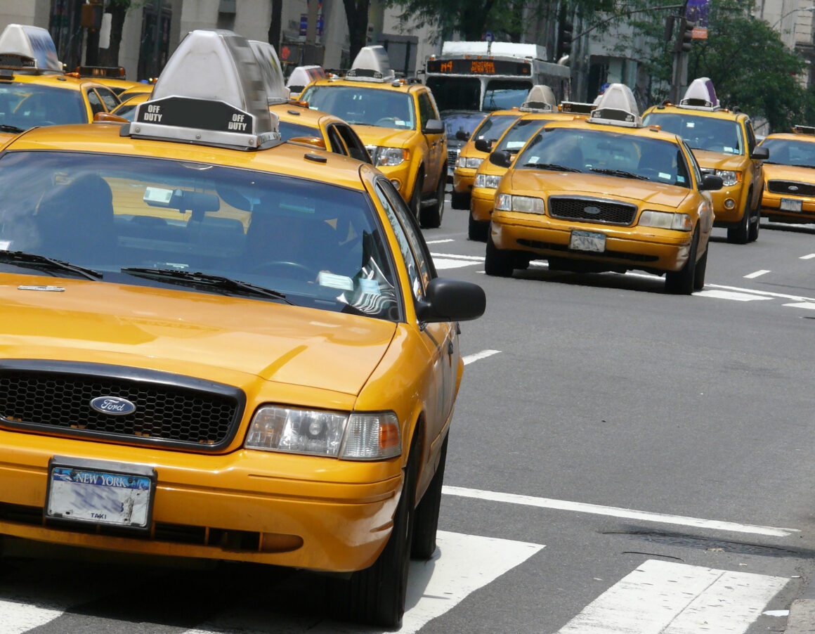 Uber Partners With Yellow Taxi Companies in N.Y.C.