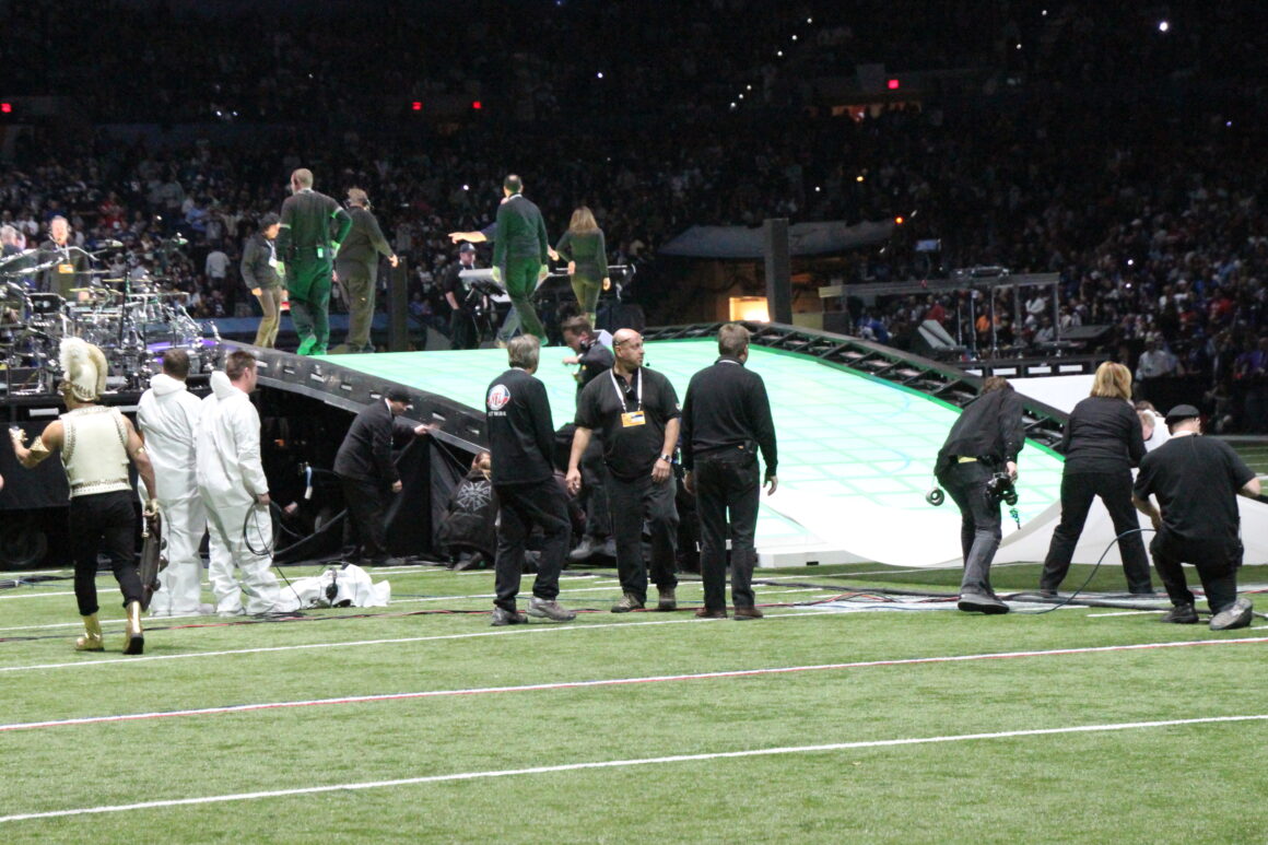 Apple to Sponsor the Super Bowl Halftime Show