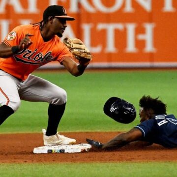 Orioles, Rays clash in 'playoff atmosphere' Orioles, Rays clash in ‘playoff atmosphere’