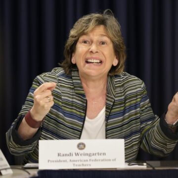 Randi Weingarten remembers when parents showered praise on teachers