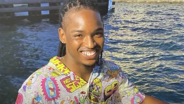 Video Shows Man Who Jumped Off Florida Cruise Boat and Drowned; Family’s Lawsuit Says Crew Member Spent Time Looking for a Life Ring Instead of Jumping In with Life Jacket Video Shows Man Who Jumped Off Florida Cruise Boat and Drowned; Family’s Lawsuit Says Crew Member Spent Time Looking for a Life Ring Instead of Jumping In with Life Jacket