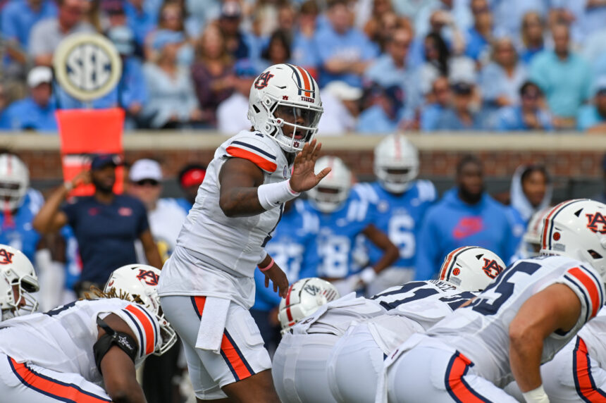 Black quarterbacks find opportunity, explosive offenses at small conference schools