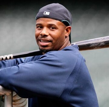 Celebrating 2024 with the best players to ever wear 24