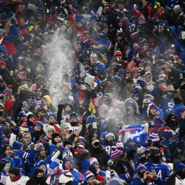 Former Buffalo Bills linebacker Lorenzo Alexander wants that sigh of relief for Bills Mafia