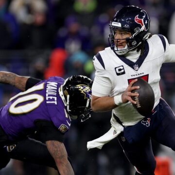 Snoop Dogg’s film ‘The Underdoggs’ brings his Los Angeles youth football story to life Snoop Dogg’s film ‘The Underdoggs’ brings his Los Angeles youth football story to life