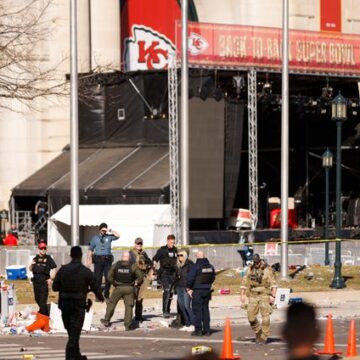 1 killed, multiple people injured after Kansas City Chiefs’ Super Bowl parade shooting [Updated]