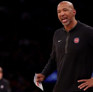 Monty Williams is absolutely right about bad officials missing obvious calls