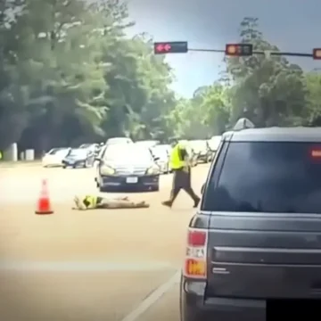 ‘Why Would You Kick the Car?’: Texas Traffic Cop Shatters His Leg Kicking Moving Vehicle, Falsely Claims the Driver Hit Him Until a Witness Video Proved Otherwise