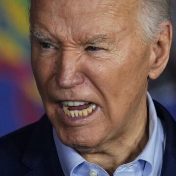 Joe Biden Tells Crowd He Won't Allow Trump to Do This to Us (WATCH) Joe Biden Tells Crowd He Won’t Allow Trump to Do This to Us (WATCH)